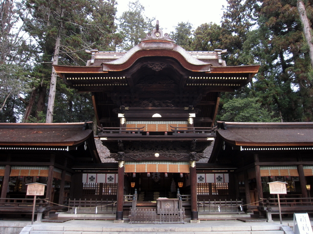 諏訪大社_秋宮_幣拝殿